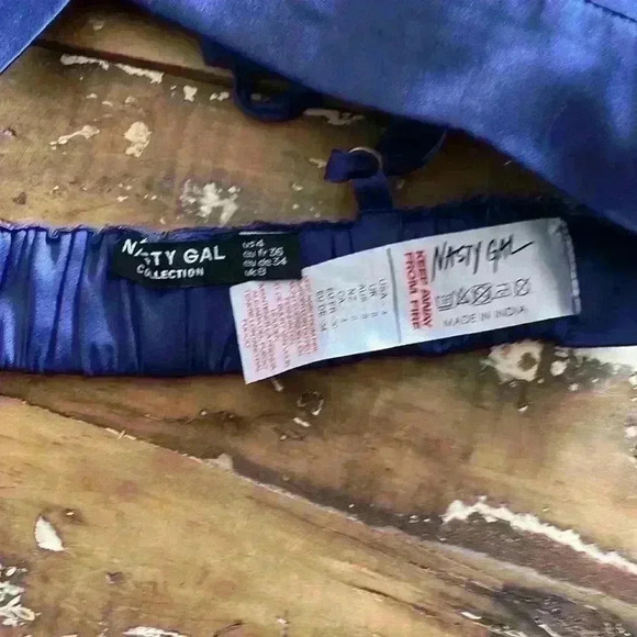 Nasty Gal silky, bralette size 4 - Picture 3 of 5